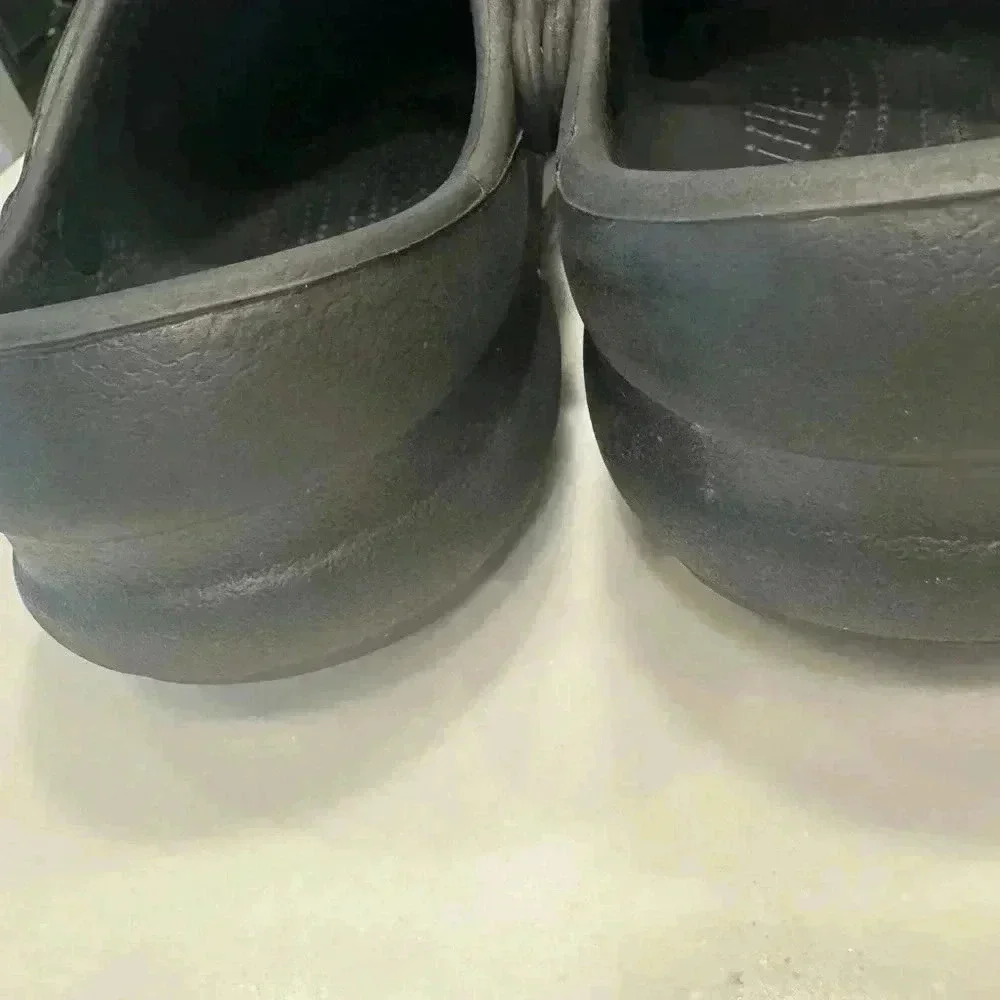 Crocs men’s black slip on shoes. Ankle strap Size 13 perfect condition